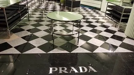 İstanbul Havalimanı – Prada – Mağaza Cephe ve İç Alan Mermer İşleri 3