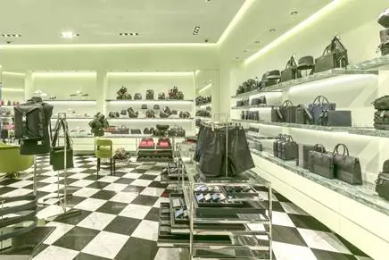 İstanbul Havalimanı – Prada – Mağaza Cephe ve İç Alan Mermer İşleri 4